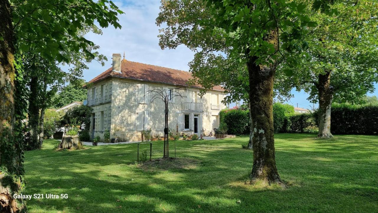 Ozillac Logis De Pagnolet 빌라 외부 사진